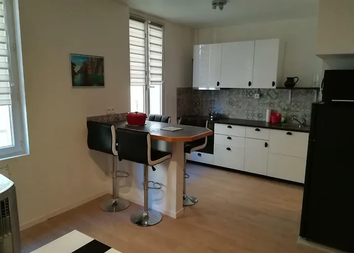 Apartment T3 Place Sadi Carnot *