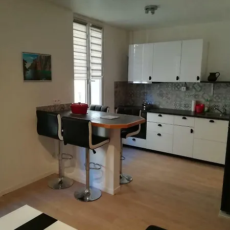 Apartment T3 Place Sadi Carnot *